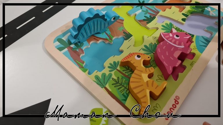 Le puzzle en bois de Janod : les dinosaures